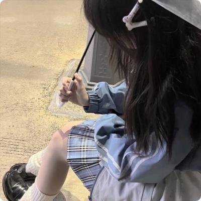 黑夜里的眼睛